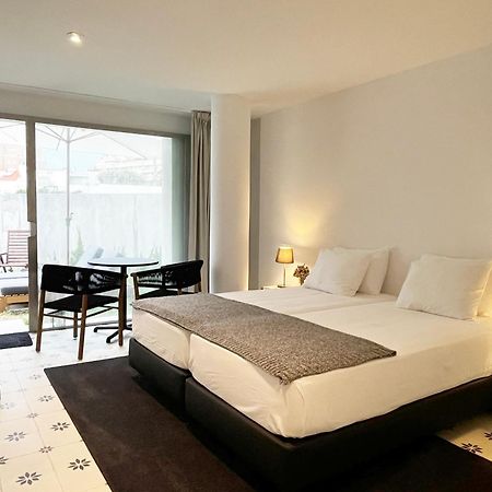 Signature Guesthouse Порто Екстериор снимка